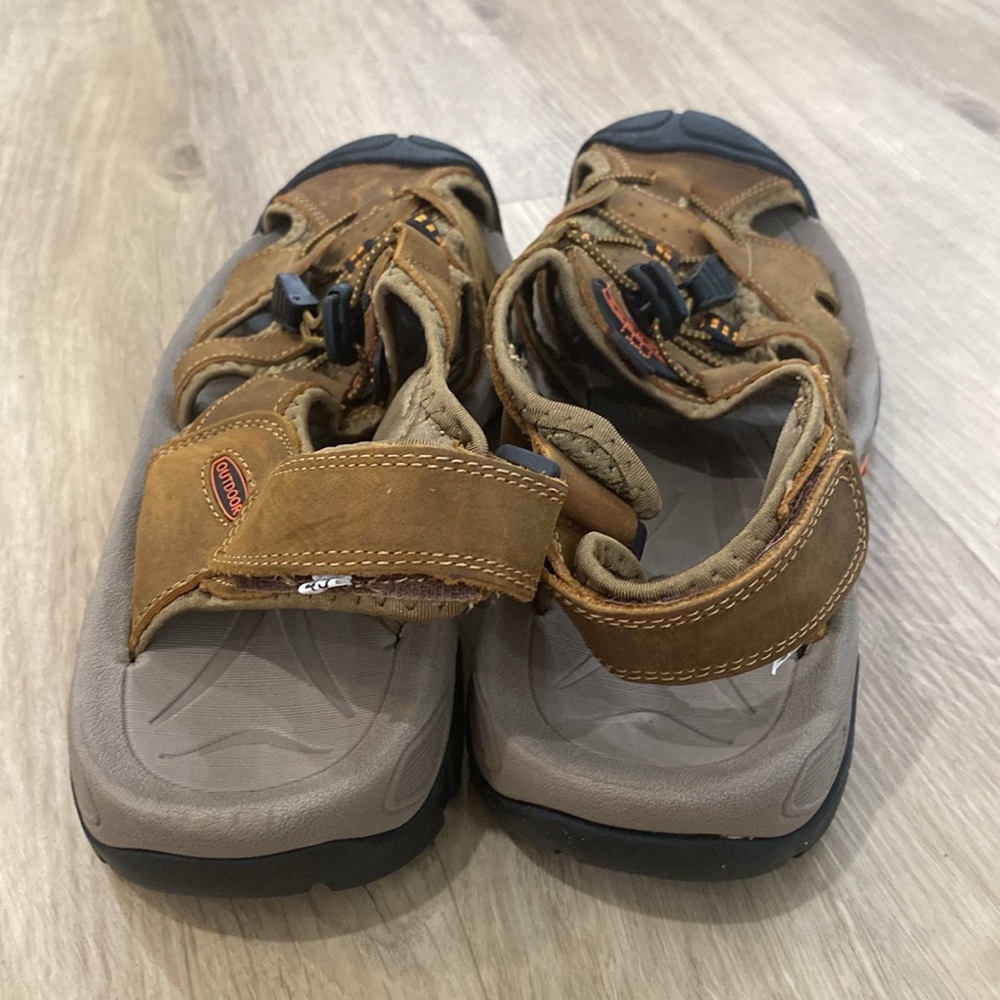 NEW Men’s Outdoor Leather Closed Toe Sport Sandals - Picture 3 of 4